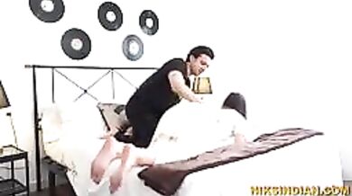 XXX HD video of Madam massaged & fucked by delivery boy