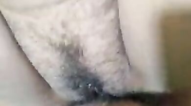 Hot MMS clip of horny Bengali Boudi fingered & fucked