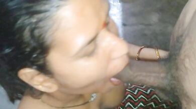 XXX desi MMS sex clip of hot Bhabhi’s erotic blowjob