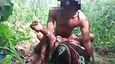 XXX Bangla Boudi’s chudai video of fucking in the fields