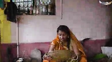 Desi XXX video mein Bihari bhabhi ki threesome chudai