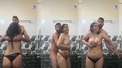 Aunty’s Boobs pressed in bathroom - Sex video of a desi slut