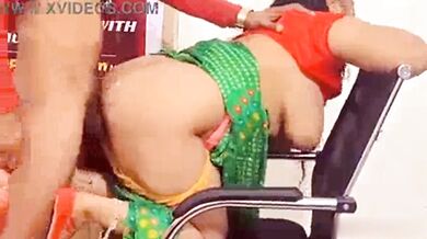 Hot XXX MMS of Horny Desi Bhabhi fucked on an office chair