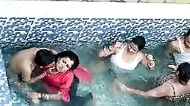Extreme hot XXX videos of group sex in a swimming pool