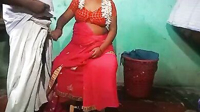 Hot Desi MMS XXX clip of Tamil Aunty sucking uncle’s dick