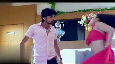 Bhojpuri MMS XXX video of Hot Bhabhi dancing seductively