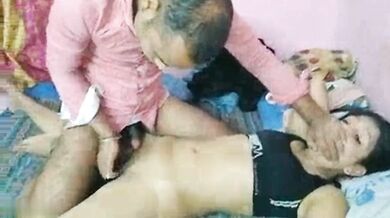 Bihari Babu ki naukrani ki beti ke sath chudai ka MMS Video