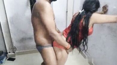 Horny Desi Bhabhi groped & fucked by lover – MMS XXX video