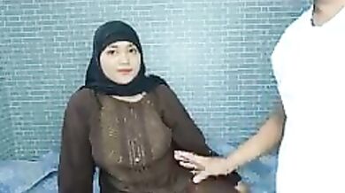 MMS XXX video of a Mallu Muslim girl fucked by a stranger